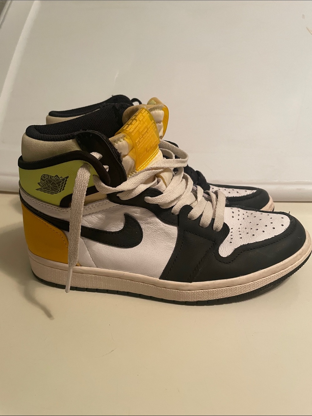 Nike Air Jordan 1 Retro High OG GS “Volt Gold”